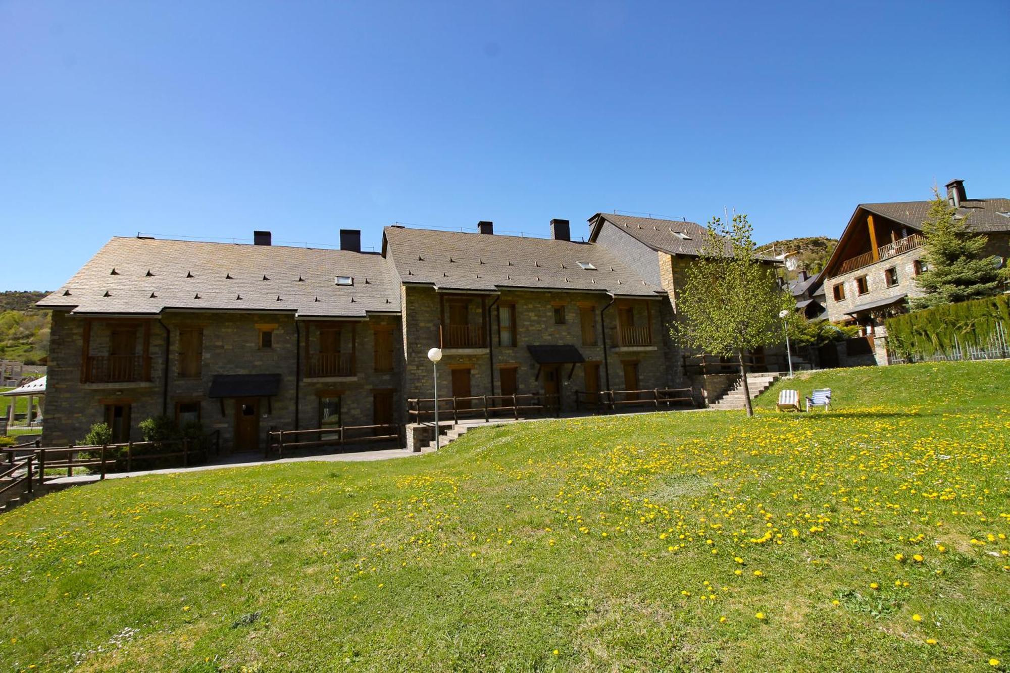 Villa Nuria Tramacastilla de Tena Luaran gambar